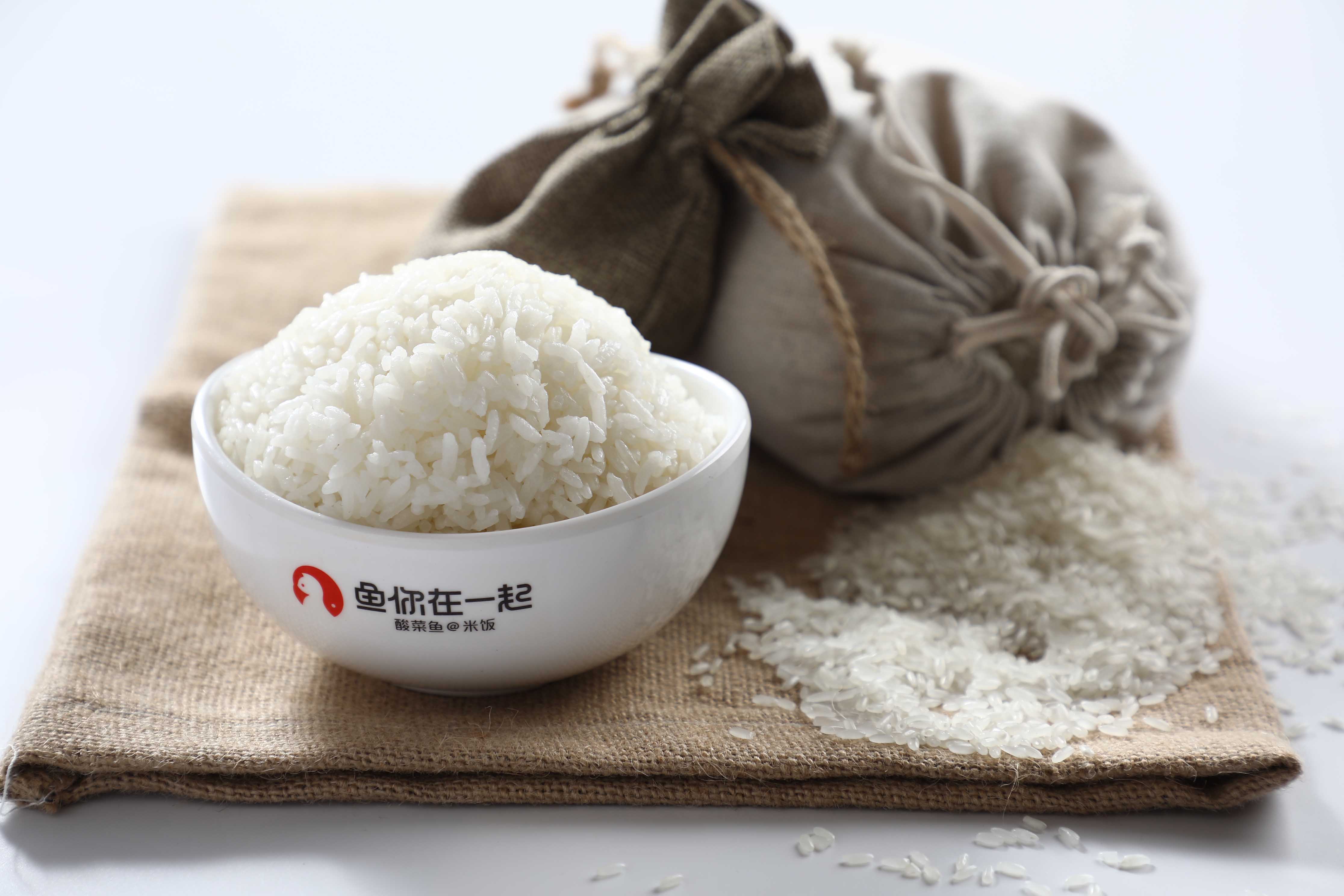 好鱼配好饭，鱼你在一起五常大米喷喷香